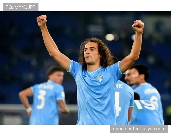 官方:拉齐奥与中场核心阿尔贝托完成续约,新合同至2028年 官方:拉齐奥与中场核心阿尔贝托完成续约,新合同至2028年